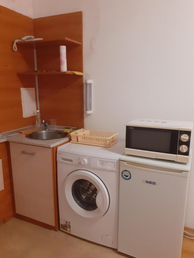 Апартамент Полюси 1 Pantai Sunny Luaran gambar